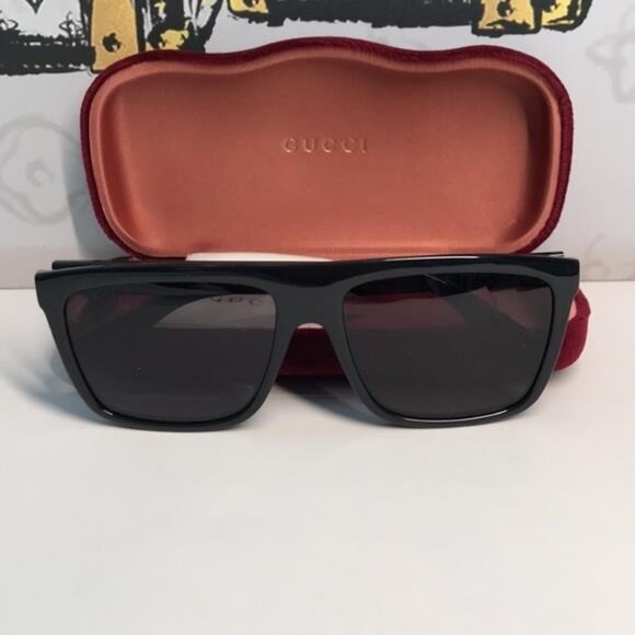New Authentic Gucci Black Sunglasses GG0748s 001 - Picture 3 of 11